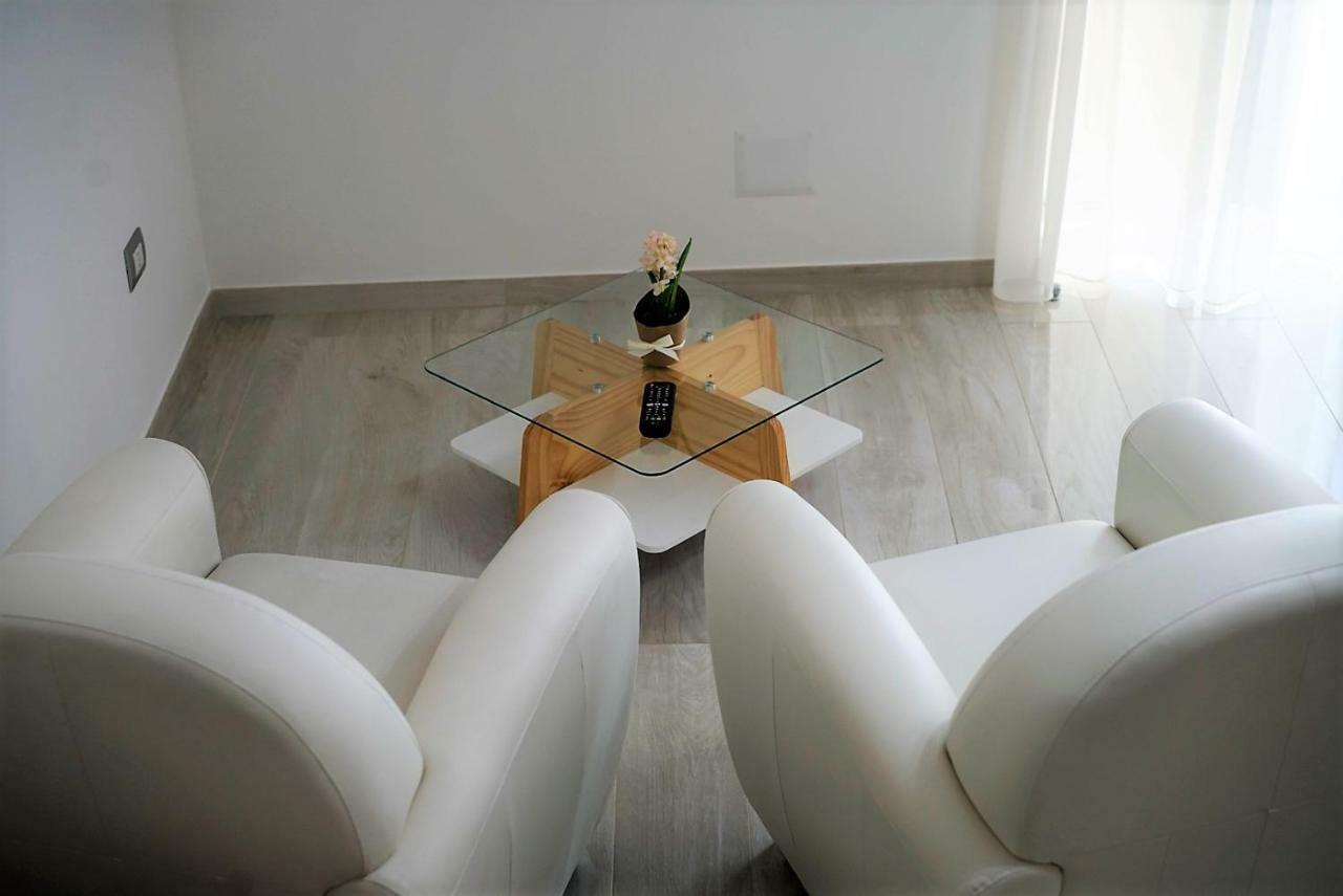 Al Teatro Verdi Luxury Apartment Salerno Bagian luar foto