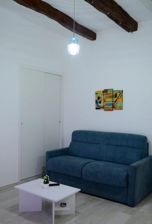 Al Teatro Verdi Luxury Apartment Salerno Bagian luar foto